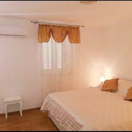 Apartman Perina Trogir Eksteriør billede