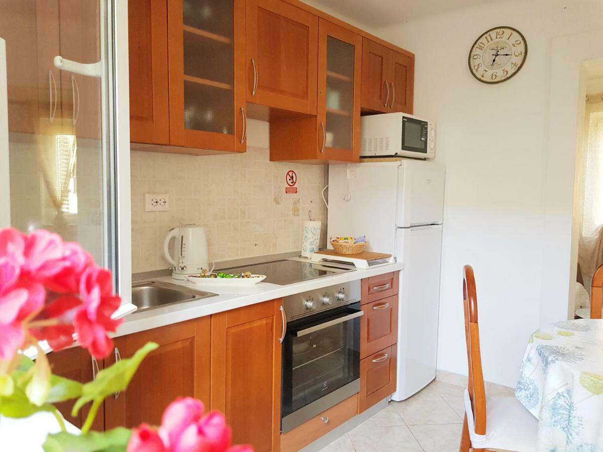 Apartman Perina Trogir Eksteriør billede
